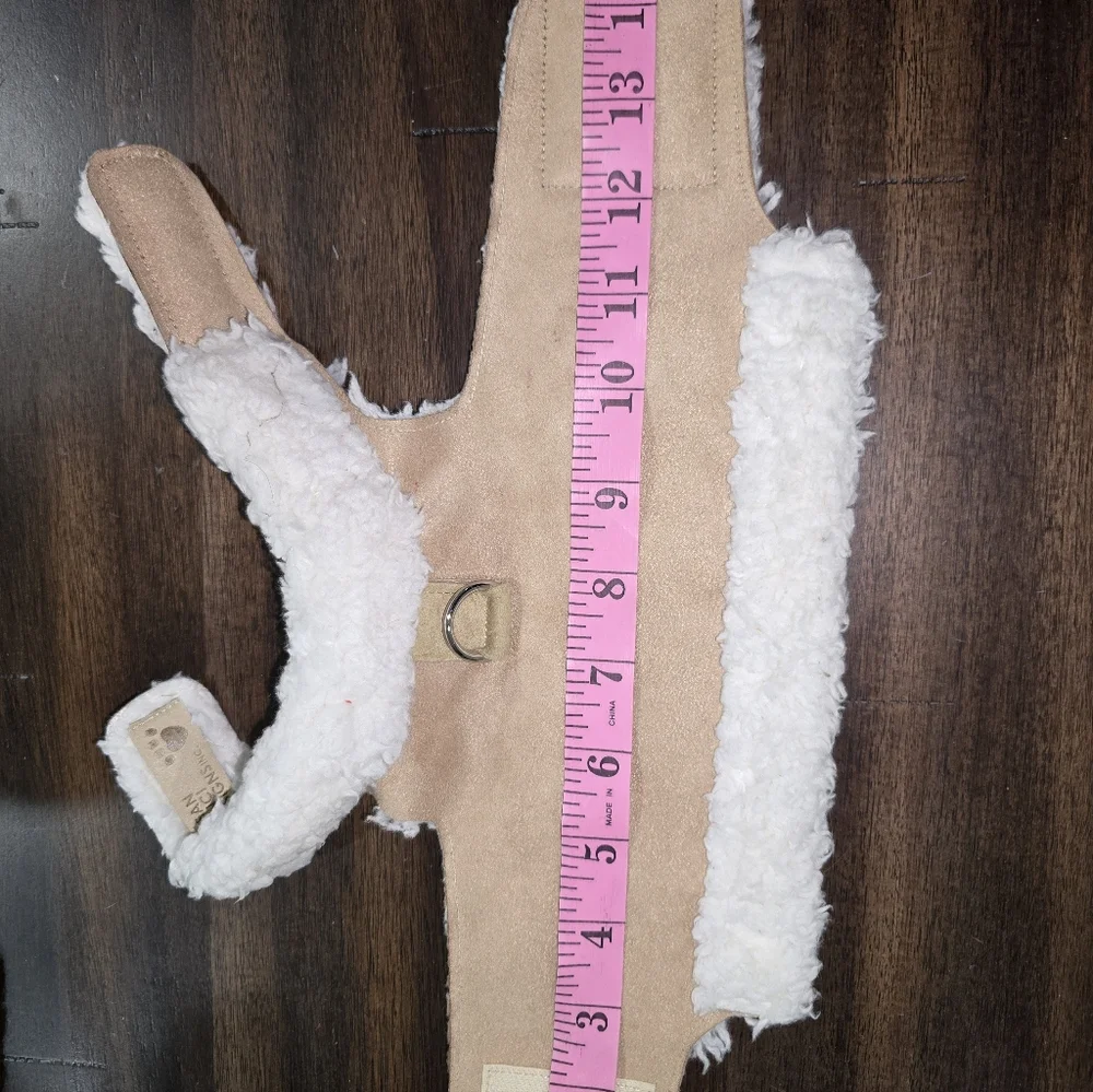 Susan Lanci XS Tan and White Dog Harness - Picture 4 of 7